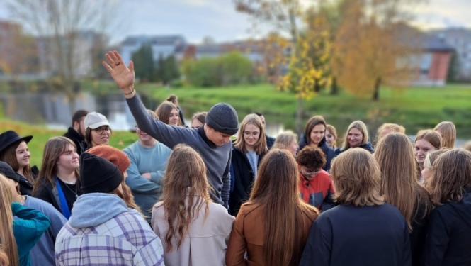Veicinot sadarbību, aizvadīta erudīcijas spēle “ES pieDALOS 2.0”
