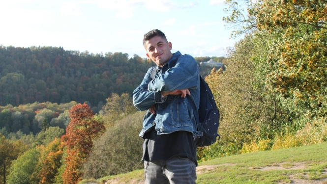 Georgus par būšanu brīvprātīgajam