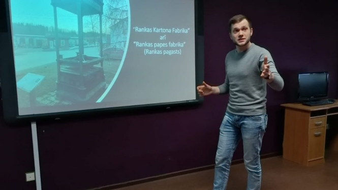Trinkš pa olām, dodies ceļā!