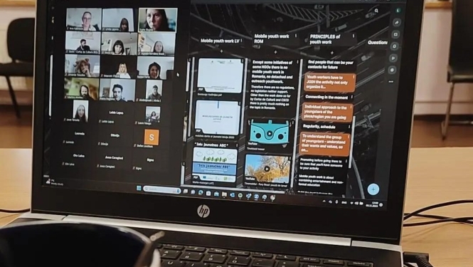 Aizvadītas tiešsaistes apmācības “Mobile work +/-“